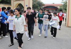 Đưa Tiếng Anh thành ngôn ngữ thứ 2 trong trường học: Đổi mới từ kiểm tra, đánh giá