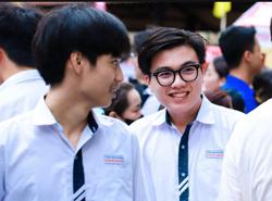 Bộ GD-ĐT "tuýt còi" các trường dùng tổ hợp "lạ" để xét tuyển