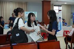 Bạn trẻ khởi nghiệp, cần gì?