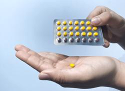 Bộ Y tế yêu cầu chặn hành vi mua bán thuốc kê đơn, thuốc kiểm soát đặc biệt trên mạng xã hội