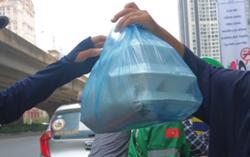 Thức ăn nóng đựng vào hộp xốp có gây độc?