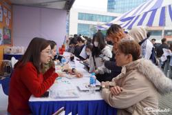 Tuyển sinh đại học 2025: Áp lực tăng học phí