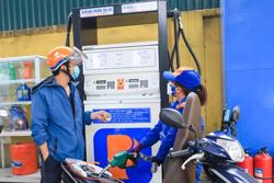 Doanh nghiệp có thể tự công bố giá xăng dầu, không hạn chế số lần giảm