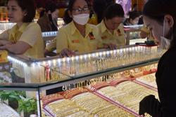 Giá vàng hôm nay 3-4: Tăng mạnh trở lại