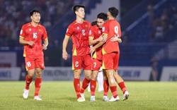 Tuyển Việt Nam còn cách tốp 100 FIFA 9 bậc