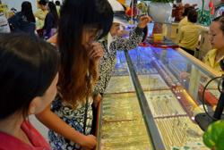 Giá vàng hôm nay, 5-4: Sụt giảm rất mạnh