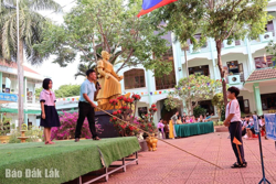 Bảo đảm biên chế giáo viên cho công tác dạy và học