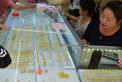 Giá vàng hôm nay, 16-5: Bật tăng mạnh mẽ