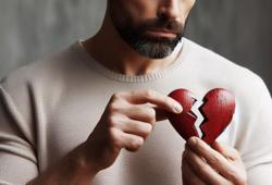 Nam giới dễ tử vong vì “trái tim tan vỡ” gấp đôi phụ nữ