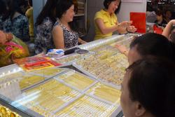 Giá vàng hôm nay, 29-5: Lao dốc mạnh