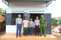 Huyện Ea H’leo: Nỗ lực xóa nhà tạm, nhà dột nát