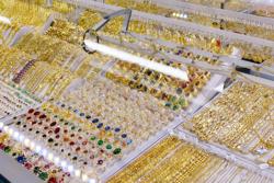 Giá vàng hôm nay 5-5: Vừa mở cửa, giá vàng miếng SJC giảm mạnh