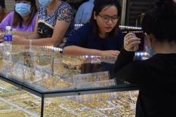 Giá vàng hôm nay, 7-5: Tiếp tục đi lên