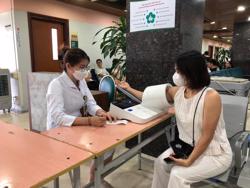 Chuẩn bị lộ trình tiến tới thực hiện miễn viện phí toàn dân