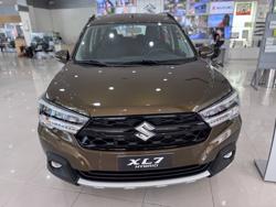 Doanh số thấp vẫn bám trụ thị trường