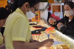 Giá vàng hôm nay, 24-6: Bất ngờ giảm sốc