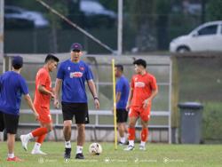 Đội tuyển Việt Nam tập buổi đầu tiên tại Malaysia