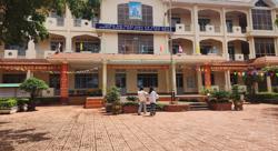 Hé lộ nhiều bất ngờ trong vụ phụ huynh "tố" 2 thầy giáo dạy thêm môn… võ trong trường