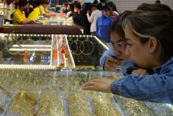 Giá vàng hôm nay, 25-7: Tiếp tục lao dốc