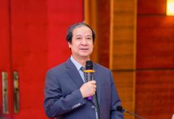 Bộ trưởng Giáo dục và Đào tạo phản hồi ý kiến cả nước dùng 1 bộ sách giáo khoa