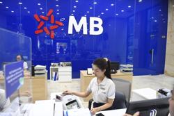 Ngân hàng đua nhau báo lãi chục ngàn tỉ, lợi nhuận đến từ đâu?