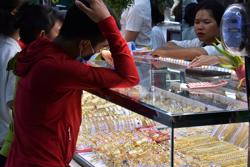 Giá vàng hôm nay, 8-7: Tăng rất mạnh