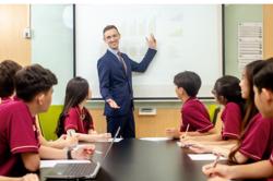 Quy định mới về dạy và học bằng tiếng nước ngoài từ 25-9