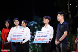 Triển khai học bổng “Tiếp sức đến trường” cho tân sinh viên khó khăn