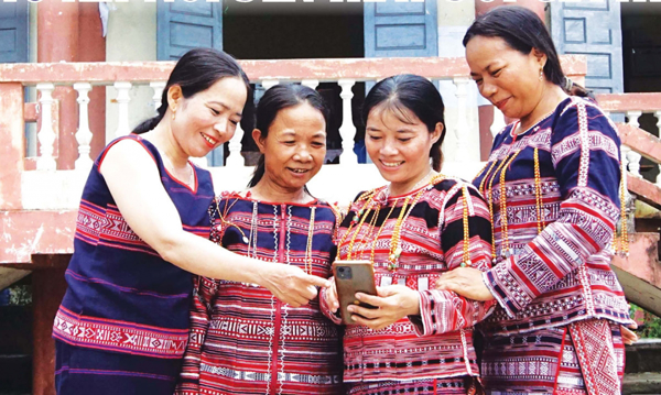 Chuyển đổi số ở nông thôn - Từ kết nối đến thay đổi giá trị