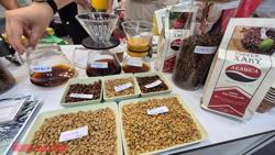 Giá cà phê hôm nay 9-8: Tăng ào ạt, chốt tuần "trong mơ"