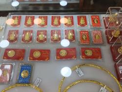 Giá vàng hôm nay 9-8: Tiếp tục tăng mạnh