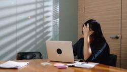 Còn trẻ mà "nhớ nhớ quên quên"!