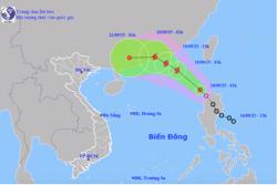 Áp thấp nhiệt đới giật cấp 9 vào Biển Đông