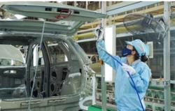 Tiêu thụ ô tô tiến gần mốc 1 triệu xe, nội địa hóa "ì ạch" 10%