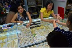 Giá vàng hôm nay, 24-9: Tiếp nối đà tăng