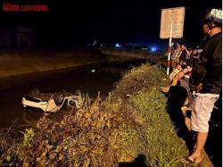 Nam thanh niên tử vong trong ô tô lật ngửa dưới mương nước