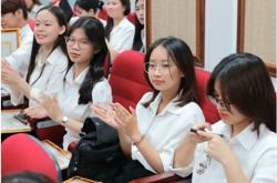 Sắp xếp lại để cơ sở đào tạo đại học phát triển bền vững