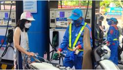 Giá xăng tăng lần thứ 3, lên gần 20.500 đồng/lít