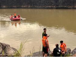 Tìm thấy 3 thi thể thanh niên dưới hồ Cá Sấu