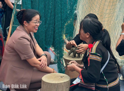 Ấn tượng từ những sắc màu văn hóa