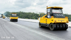 Hoàn thành thảm nhựa 100% tuyến chính Cao tốc Quy Nhơn – Chí Thạnh