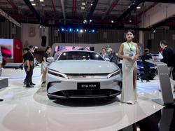 Vì sao nguồn cung ô tô tăng nhưng sức mua yếu