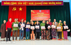 Trao 1.500 suất quà Tết hỗ trợ người dân bị thiệt hại do thiên tai