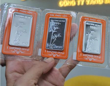 Giá bạc hôm nay 19-1: Tiếp tục lập đỉnh mới