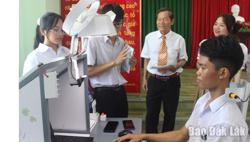 Bàn học AI, bạn đồng hành thông minh của học sinh