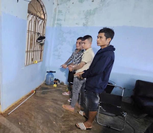 Nhóm đối tượng tra tấn dã man nữ nhân viên quán karaoke