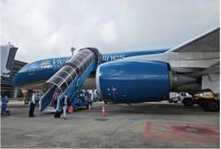 Vé Tết vẫn "sốt cao"