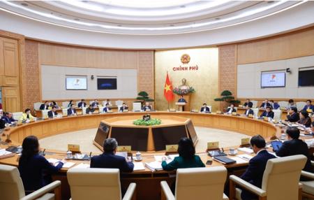 Chính phủ chỉ đạo triển khai các kết luận của Bộ Chính trị về cải cách tiền lương, phụ cấp