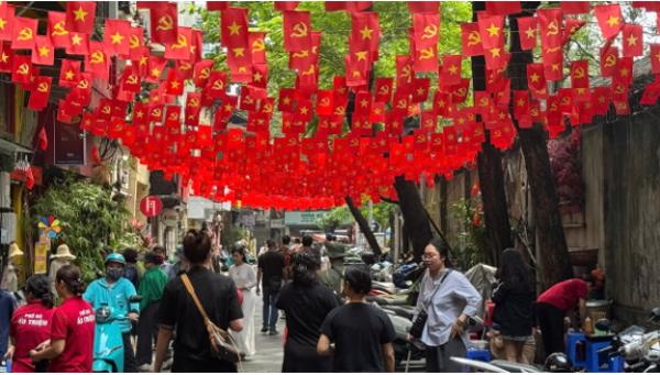 Thị trường du lịch Tết sôi động