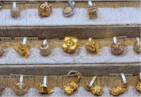 Giá vàng hôm nay 22-1: Tăng vọt lập đỉnh rồi bất ngờ lao dốc mạnh